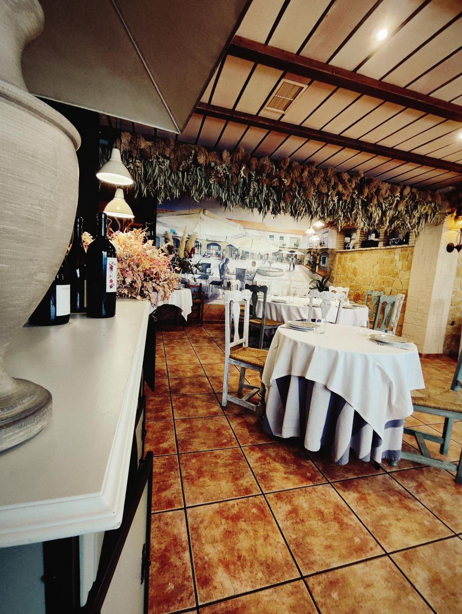 Hostal La Posada Торрельяно Екстер'єр фото